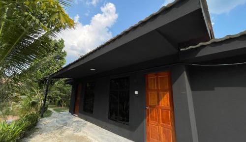 Queen Studio