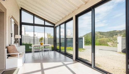 Studio with Mountain View