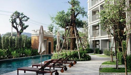 Superior One-Bedroom Apartment with Balcony