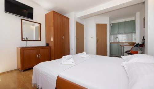 Studio Apartment with Sea View
