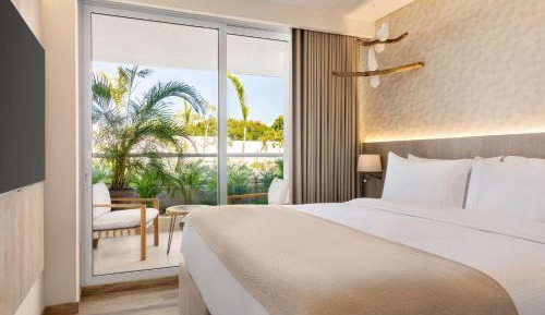 Two Bedroom Apartment with Two King Beds