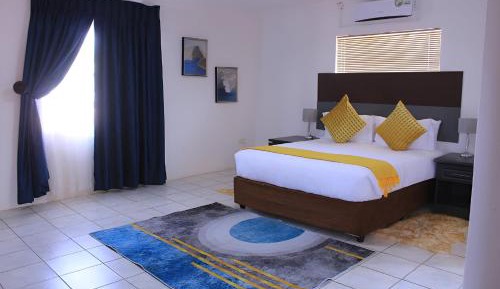 Deluxe Queen Room