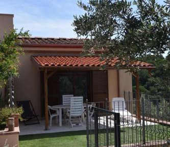 Studio with Sofa Bed