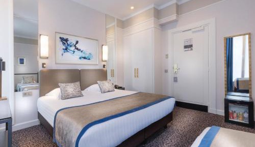 Prestige Triple Room