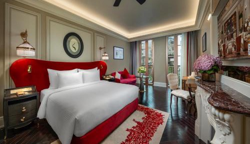 Deluxe King Room