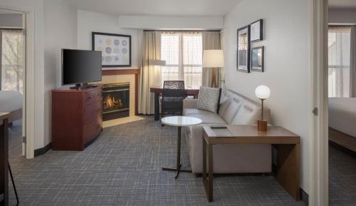 Two-Bedroom Suite with Two Queen Beds