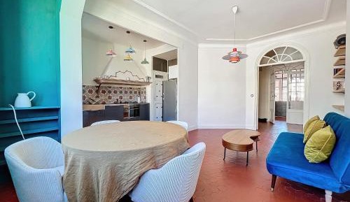 One-Bedroom Apartment with City View