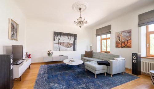 Two-Bedroom Apartment with City View