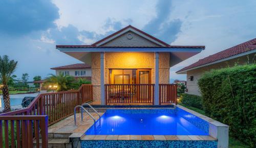 Villa with Private Pool