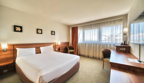 Comfort Room - 1 Room - 1 Queen Bed