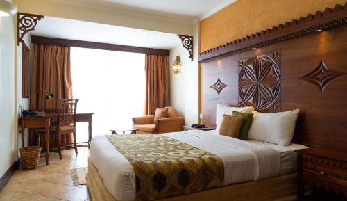Superior Room 1 Double Bed, 24Sqm, Air Conditionned, Room Service, Tea And Coffee, Flat Screen Tv