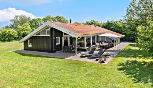 Five-Bedroom Holiday Home