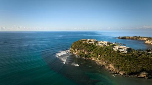 Four Bedroom Cliff Retreat