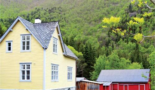 Four-Bedroom Holiday Home