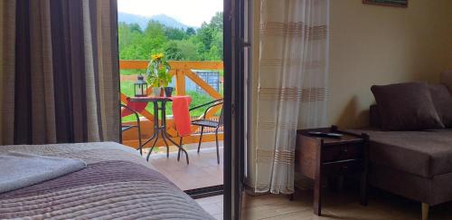 Family Room with Mountain View