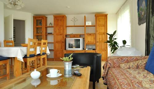 Apartment (5 Adults)