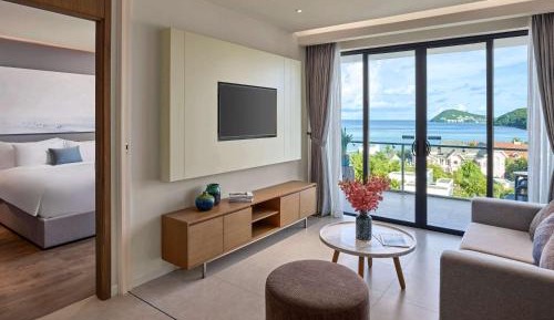 Superior King Suite with Balcony