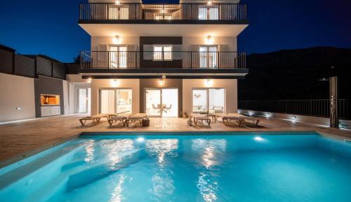 Villa with Private Pool