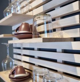 Apartment with Mountain View