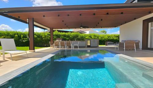 Deluxe Villa