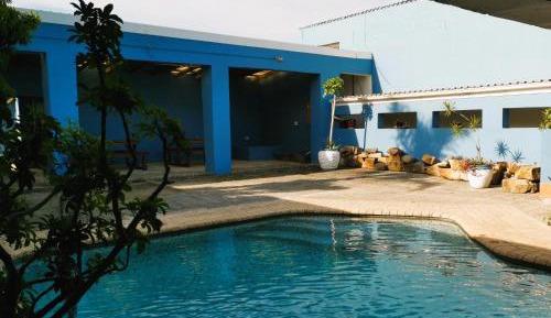 10-Bed Mixed Dormitory Room