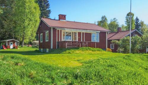 One-Bedroom Holiday Home