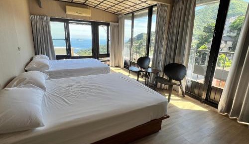 Quadruple Room with Mountain View