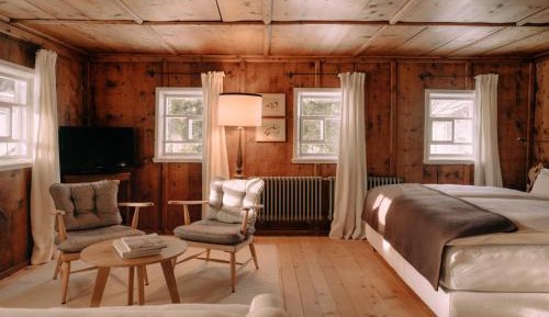 Junior Suite with Mountain View