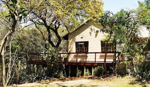 Apartment with Garden View