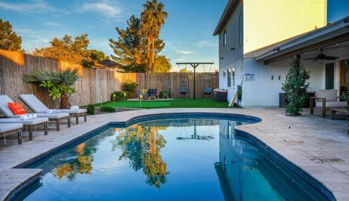 Five-Bedroom Holiday Home