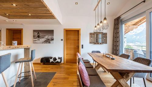 Two-Bedroom Penthouse Apartment for 5 person