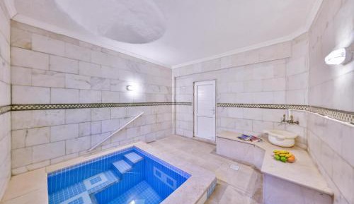 Suite Apart with Spa Bath and Thermal Pool