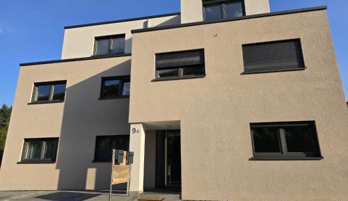 Two-Bedroom Apartment with Shower 