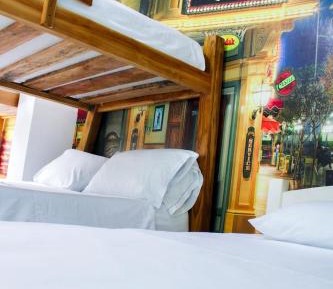 Standard Family Room