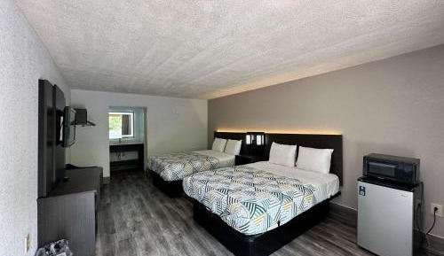 Queen Room with Two Queen Beds