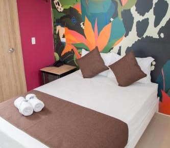 Deluxe Room (2 Adults + 1 Child)