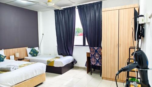 Triple Room with City View