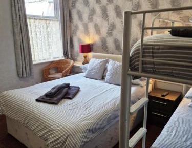 Quadruple Room with Shower