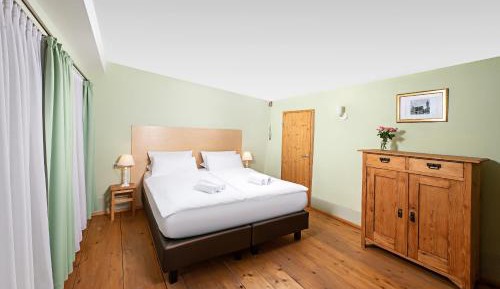 Double Room with Private Bathroom