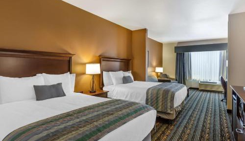 Queen Suite with Two Queen Beds