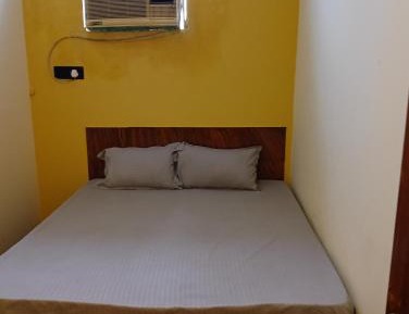 Deluxe Double Room (2 Adults + 1 Child)