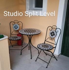 Studio - Split Level
