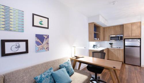 1 Bedroom Suite, 1 King, Sofa bed