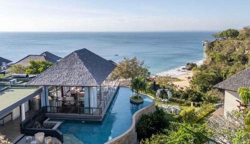 Villa with Sea View