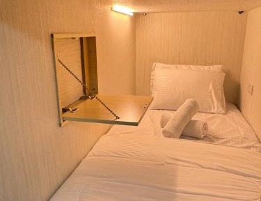 Single Room with Shared Bathroom