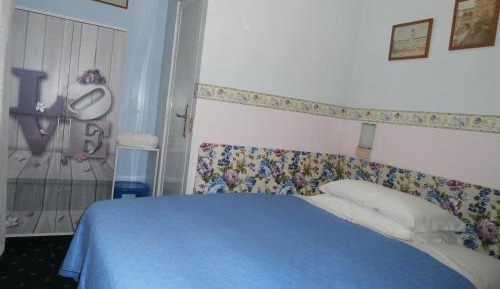 Single Room with Private Bathroom