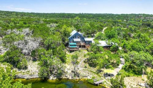 Six-Bedroom Holiday Home