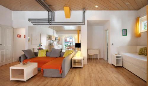 Superior One-Bedroom Apartment with Balcony