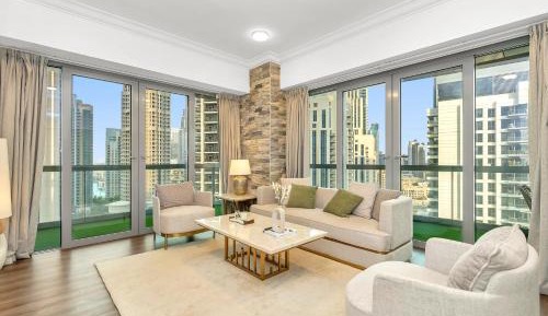 Two-Bedroom Apartment with City View