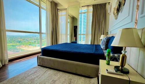 Apartment with View and Balcony